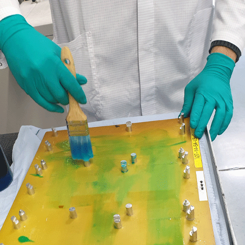 Foto: Sealing of the coating substrate with the kolb detergent CarrierSeal